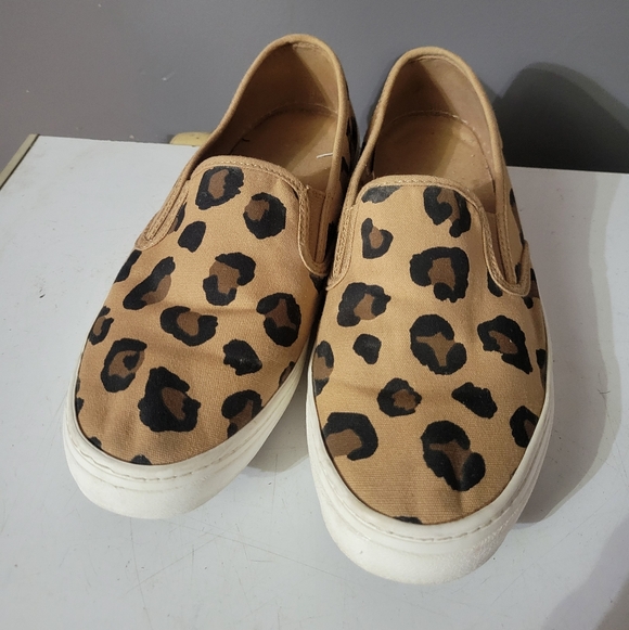 Leopard Print Tan Slip-On Sneakers - Picture 2 of 8